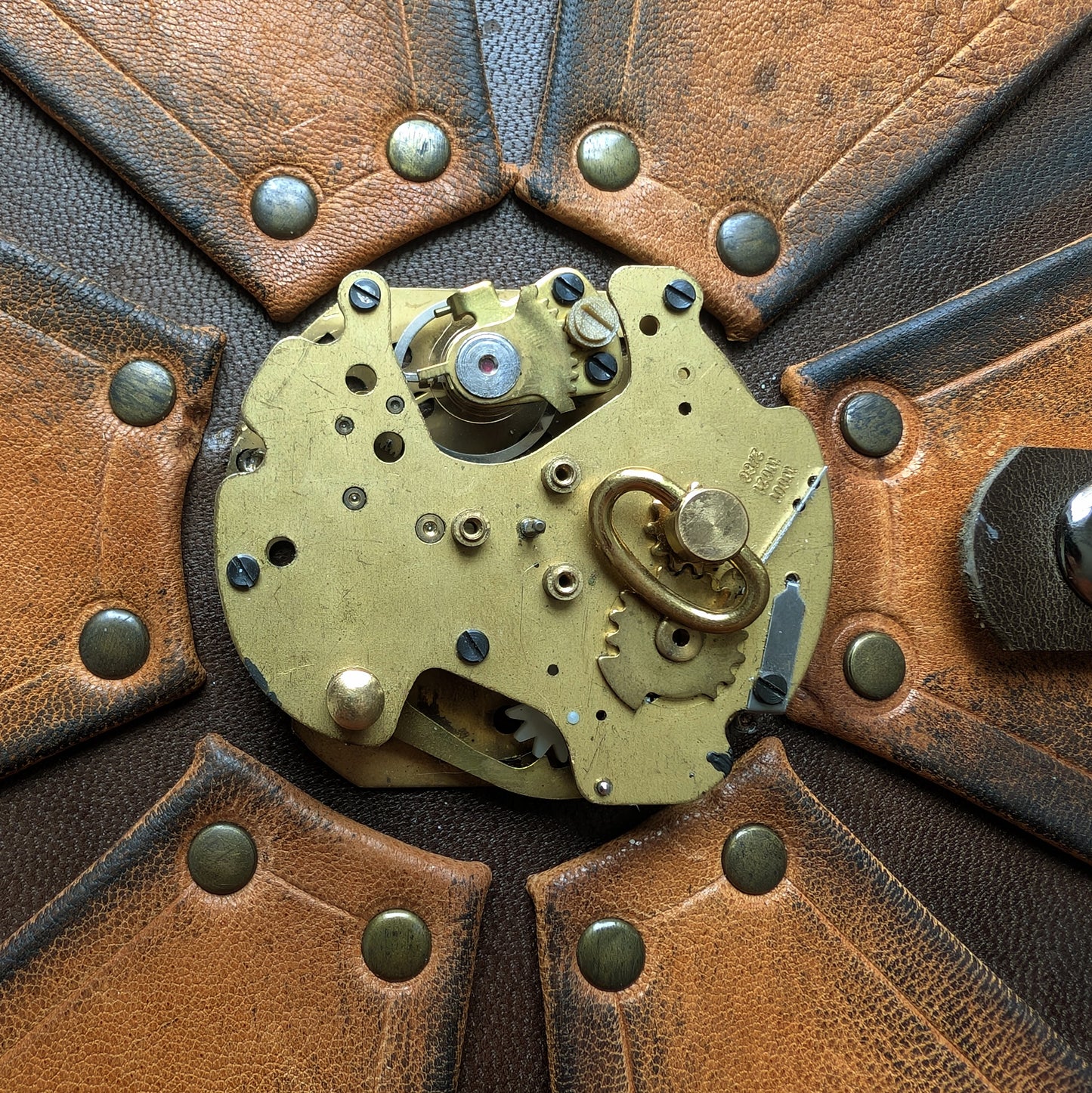 Jurnal Steampunk din Piele și Elemente Mecanice Funcționale