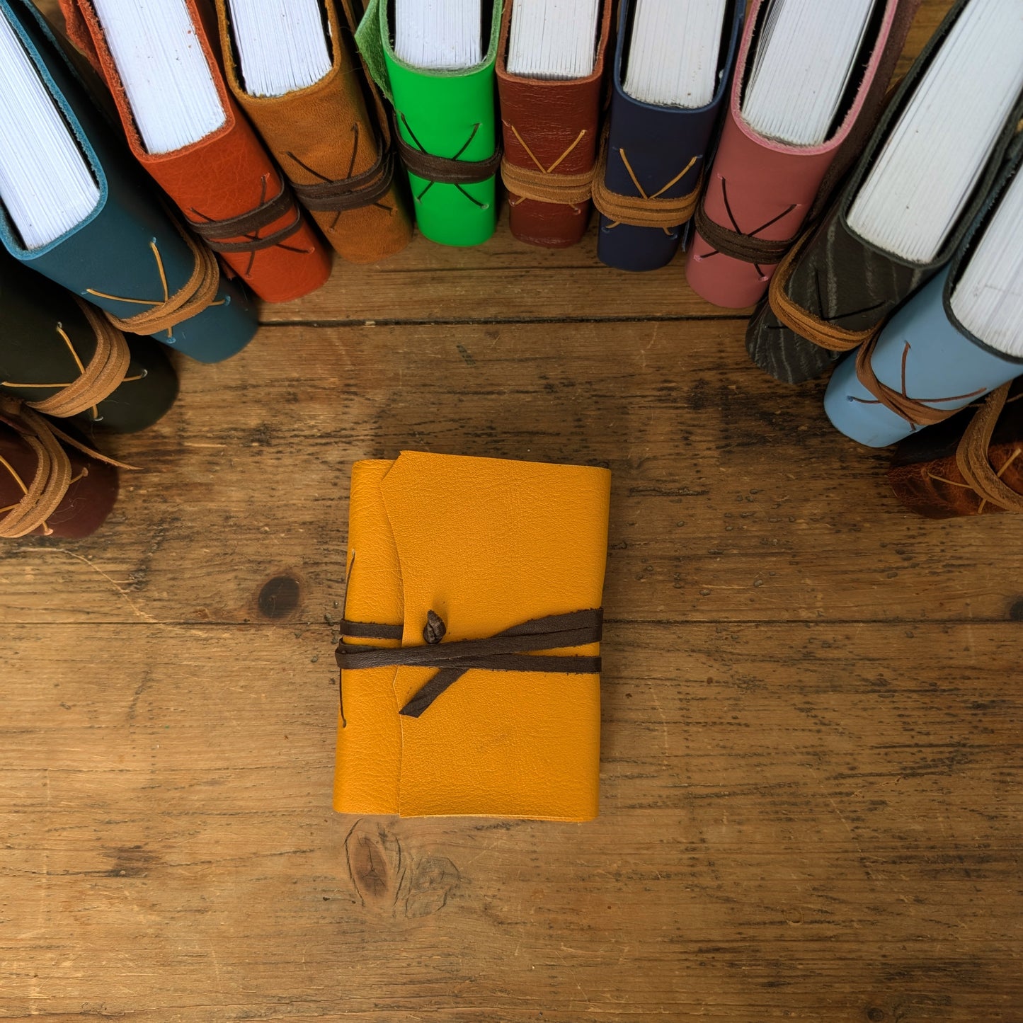 Jurnal de piele mini, culoarea galben